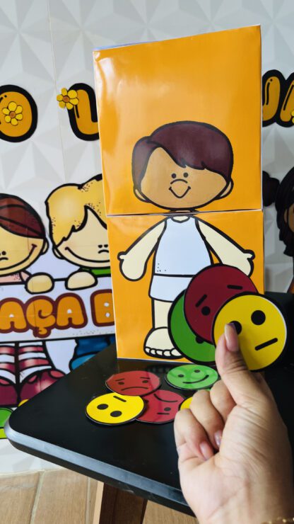 KIT EDUCATIVO MAIO LARANJA