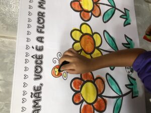 Mamãe, a flor mais bela do jardim!