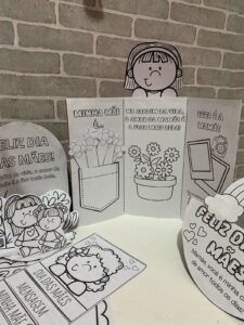 Kit de atividades Dia das mães – Lapbook, Flipbook, Cenario 3D e Atividade que balança 👑💌🌸