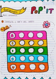 Caderno de atividades variadas (educação infantil).
