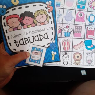 Álbum de figurinhas da tabuada