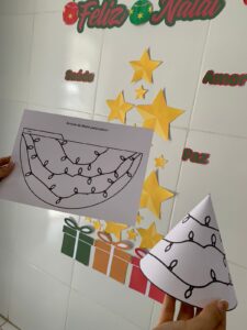 ÁRVORE DE NATAL PARA COLORIR