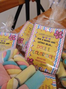 CARTÃO VOLTA ÀS AULAS MARSHMALLOW