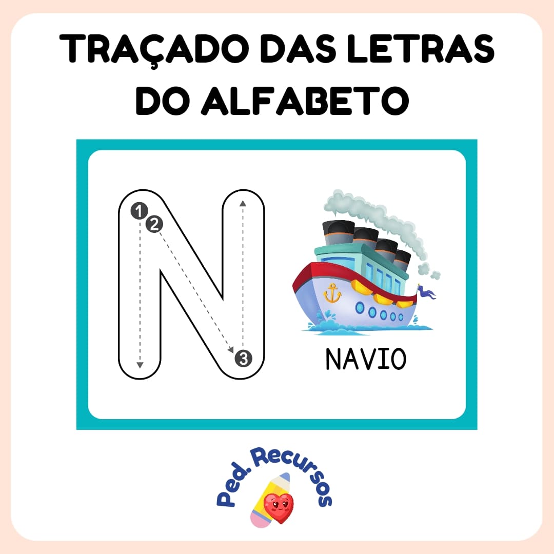 Material com traçado das letras do alfabeto.