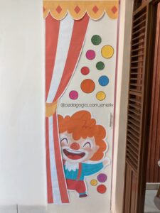 ARQUIVO – PAINEL DE PORTA DIA DO CIRCO