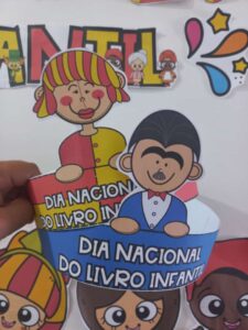 Coroa dia do livro