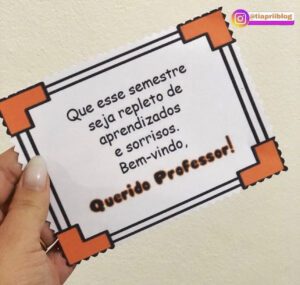 Card volta ás aulas equipe