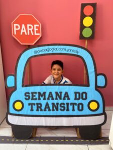 ARQUIVO – DISPLAY CARRINHO PARA FOTO