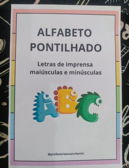 Alfabeto pontilhado - letras de imprensa maiúsculas e minúsculas