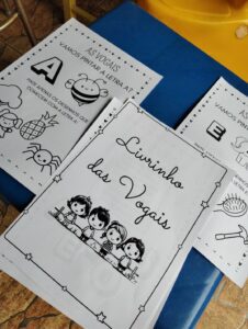 Livrinho das Vogais