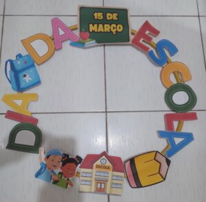 Bambole dia da escola