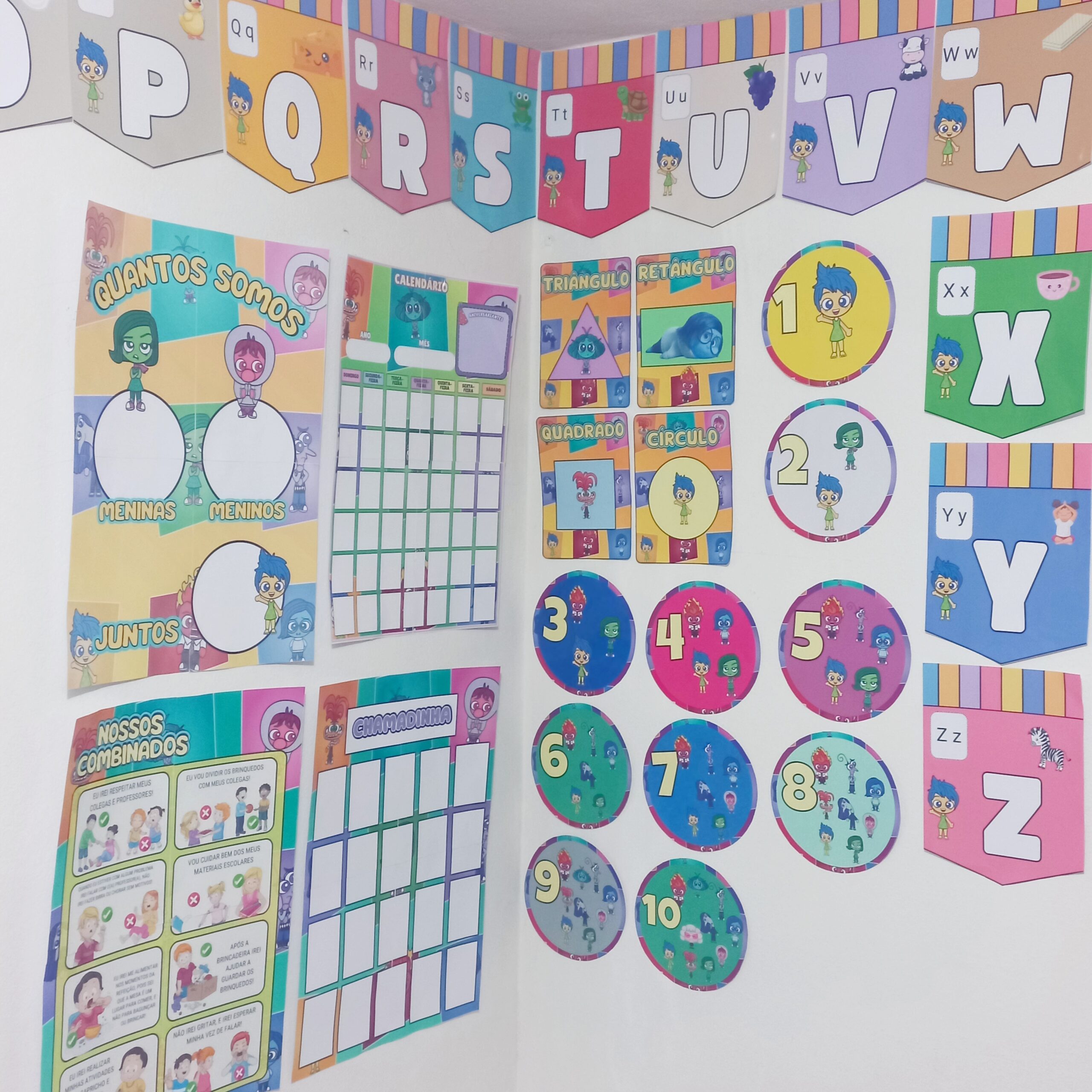 KIT SALA DE AULA – TEMA DIVERTIDAMENTE