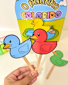 Luva musical “O Patinho Colorido” ideal para turmas de Educação Infantil.