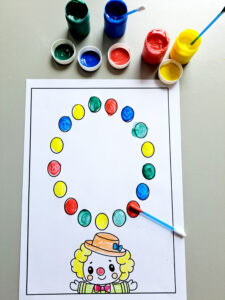 Palhacinho Malabarista para colorir