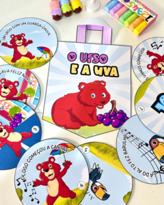 Sacola para contação de História para trabalhar a Vogal U com crianças da Educação Infantil.