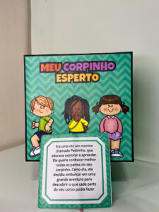 História na caixa Meu Corpinho esperto
