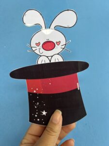 Lembrancinha Coelhinho na cartola.