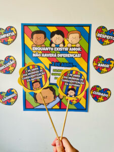 Painel dia Mundial de Conscientização do Autismo❤️💚💛💙