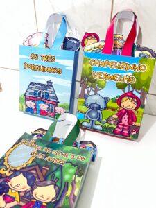 COMBO COM 3 HISTÓRIAS INFANTIS NA SACOLA
