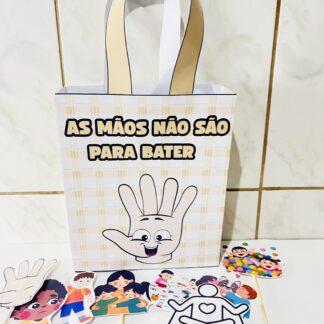 Sacola teatral: As mãos não são para bater