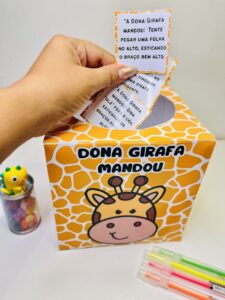 Caixa Dona Girafa mandou