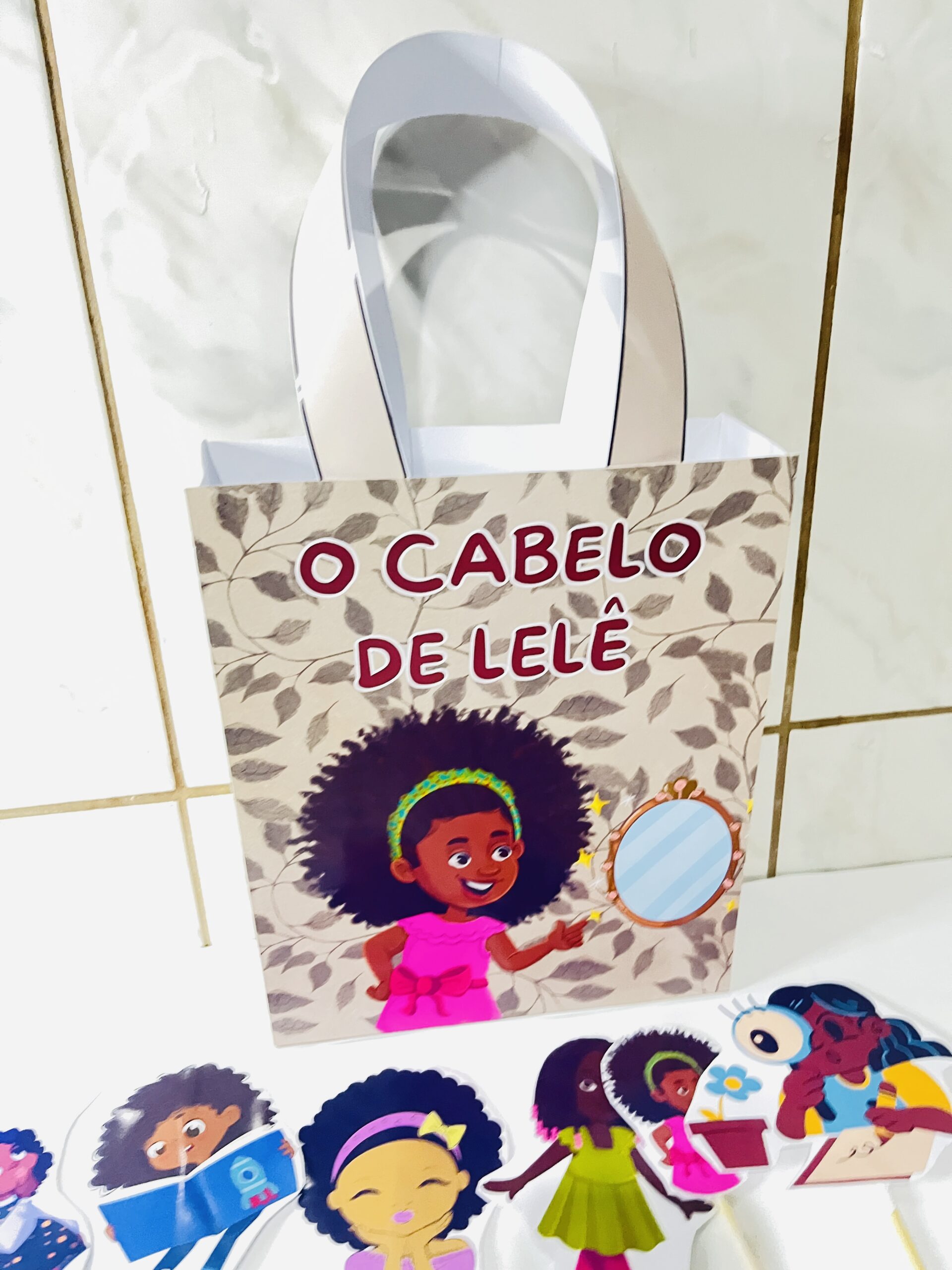 Sacolinha Teatral O CABELO DE LELÊ