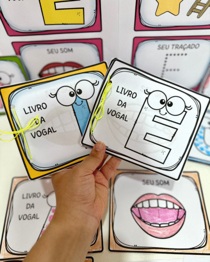 Livrinho das Vogais