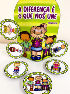 Luva musical “A diferença é oquenosune”do Mundo Bita
