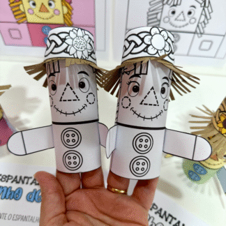 Espantalho no Rolinhos de papel higiênico para trabalhar o tema Festa Junina com crianças da Educação Infantil e séries iniciais do Ensino Fundamental