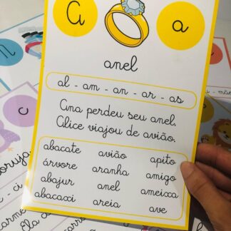 FICHAS DE LEITURA - LETRA CURSIVA