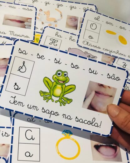 FICHAS DE LEITURA COM BOQUINHAS - LETRA CURSIVA
