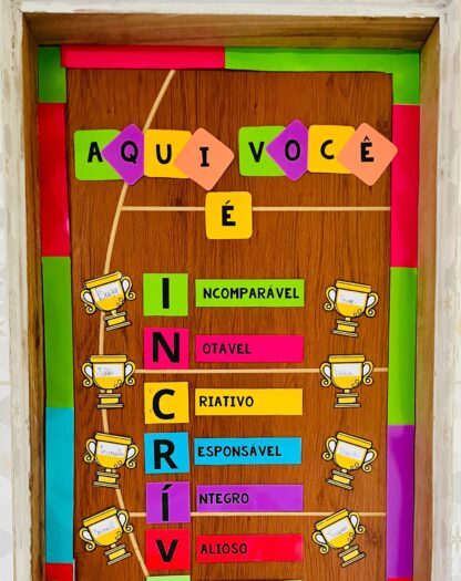 PAINEL DE PORTA ACROBÁTICA “AQUI VOCÊ É INCRÍVEL"