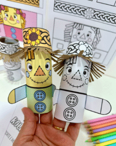 ESPANTALHO ROLINHO DE PAPEL HIGIÊNICO – FESTA JUNINA