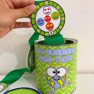 Poema na lata “Um Mundinho para Todos”