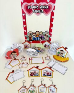 KIT LEMBRANCINHAS E MOLDURA PARA FOTO TEMA DIA DA FAMÍLIA.