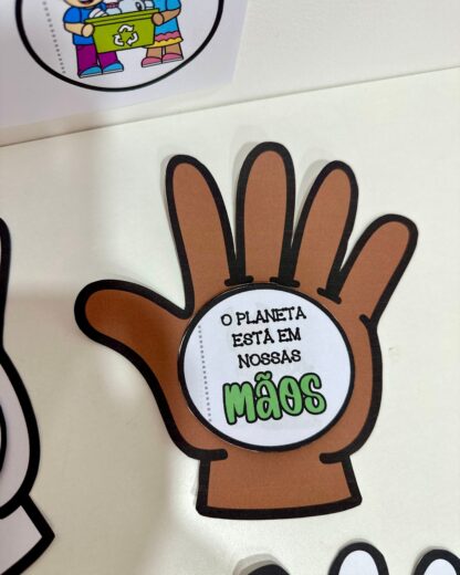 Livrinho “O Planeta está em nossas mãos” - Image 2