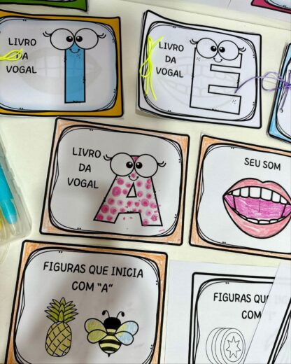 Livrinhos das Vogais – Para Colorir e se Encantar! - Image 4