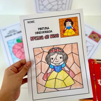 Atividades pintura direcionada tema Branca de Neve