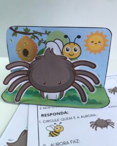 PEQUENOS TEXTOS COM CENÁRIO 3D