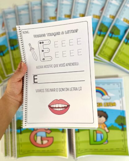 KIT COM 26 APOSTILAS DE ATIVIDADES PARA TRABALHAR AS LETRAS DO ALFABETO - Imagem 8