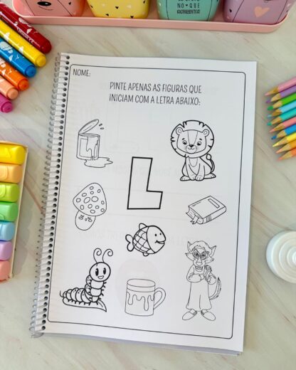 KIT COM 26 APOSTILAS DE ATIVIDADES PARA TRABALHAR AS LETRAS DO ALFABETO - Imagem 17