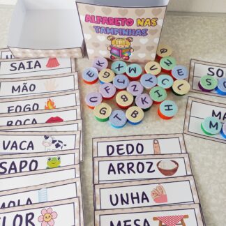 Alfabeto nas Tampinhas – Aprendizado Interativo com Letras!