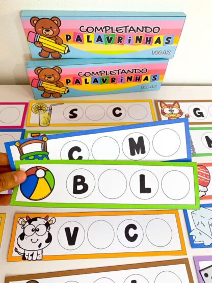 Completando Palavrinhas - Vogais