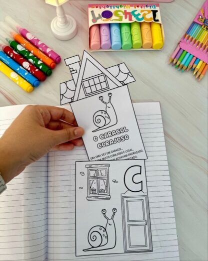 Casinhas do Alfabeto com Textos Rimados e Casinha Interativa - Imagem 5