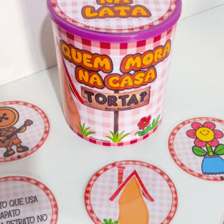 Quem mora na casa torta? Música na lata