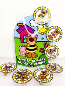 Luva Pedagógica Volta às Aulas – Bia, a Ursinha