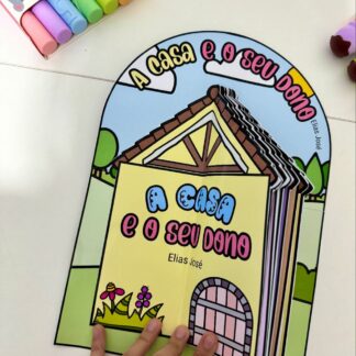 Luva Interativa – Poema: A Casa e o Seu Dono