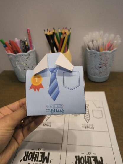 Porta-bombom criativo em formato de camisa para o Dia dos Pais! - Imagem 3