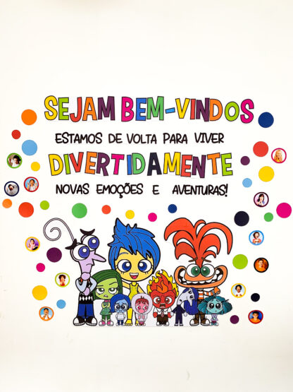 Painel Volta às aulas - Divertidamente