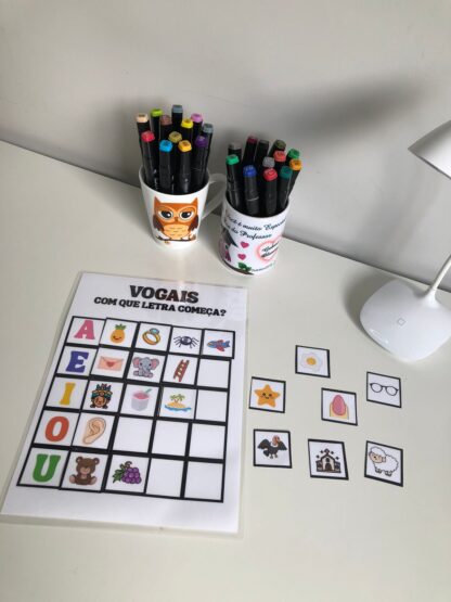 Vogais: com que letra começa? - Imagem 7